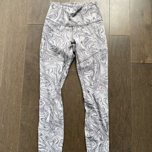 Lululemon size 4 leggings